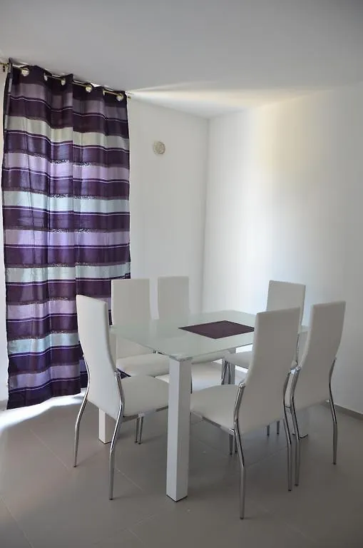 Apartments Sun Premantura 0*,